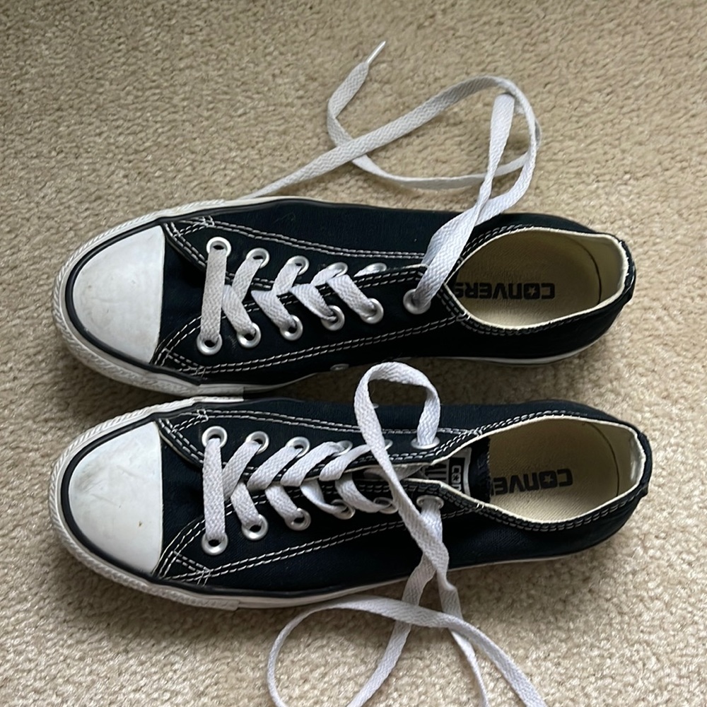 Black converse all star classic size 7